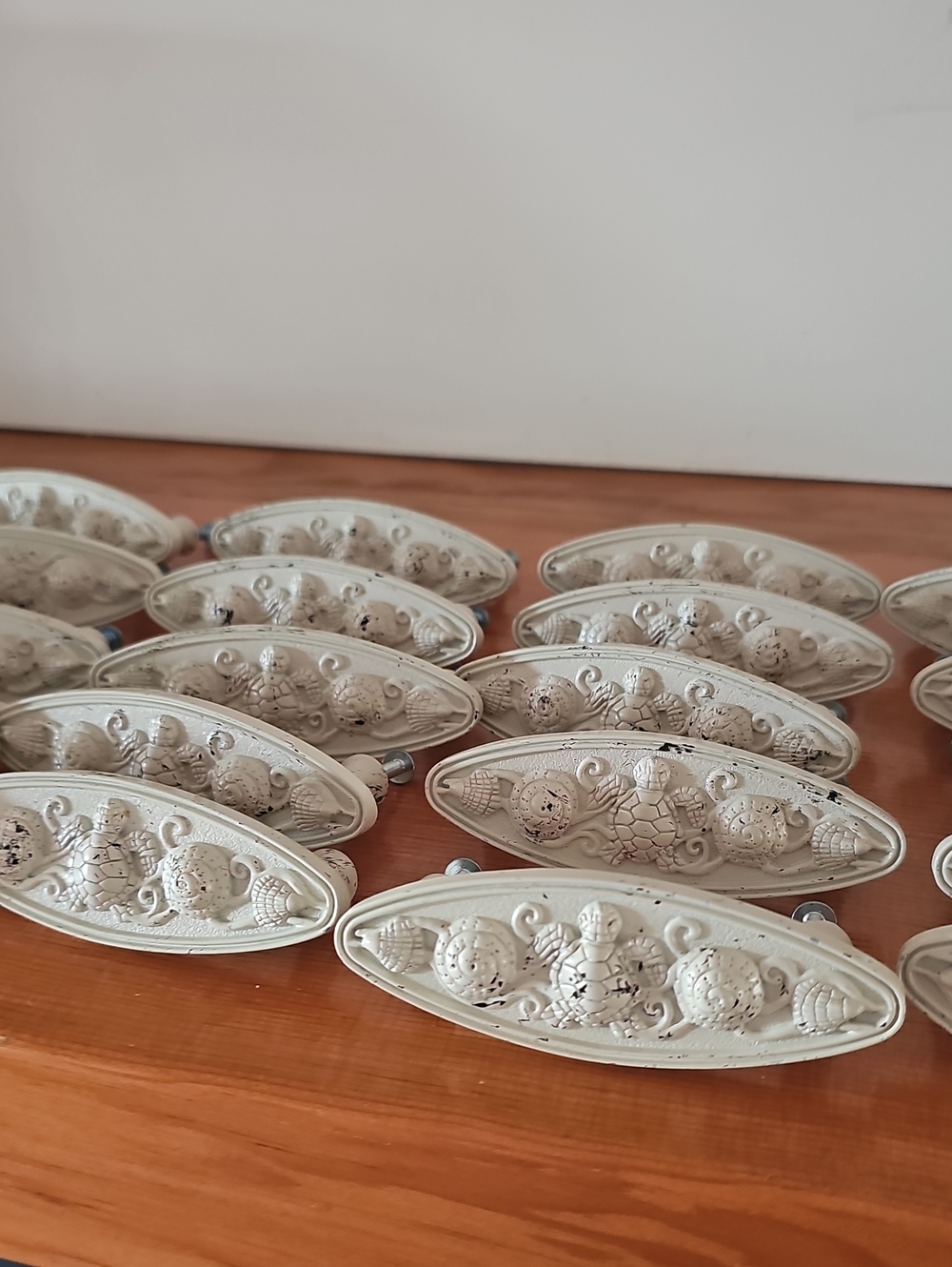 Decorative Cream Seashell Drawer Pulls